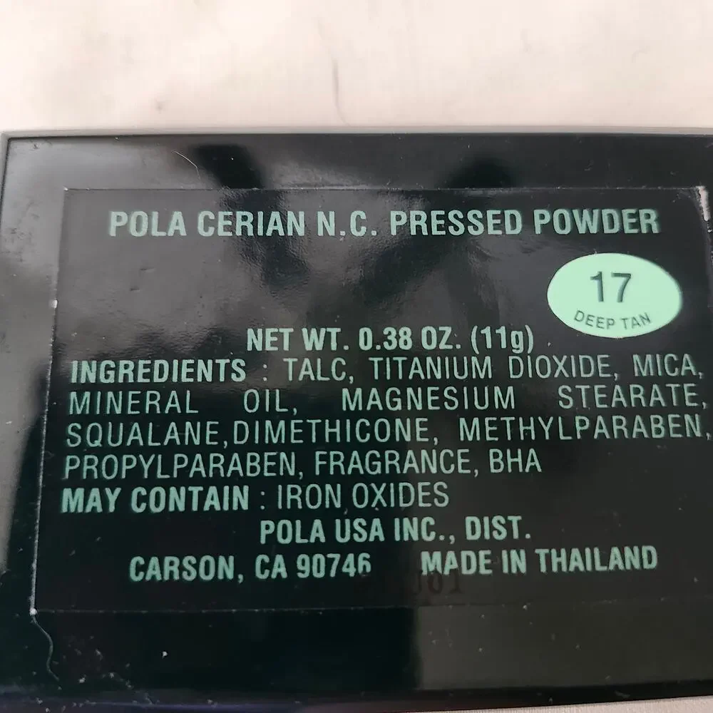 Pressed Powder Pola Cerian .38 Oz Light Deep Tan 17 Mirrored Compact D2
